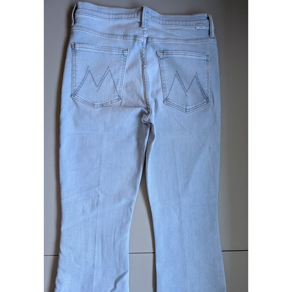 NWOT MOTHER The Weekender Mid Rise Flared Jeans Sz 30 Blessing in Disguise 3F509 - Picture 7 of 15